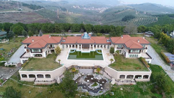 FETÖ'nün dağ manzaralı malikanesine el konuldu