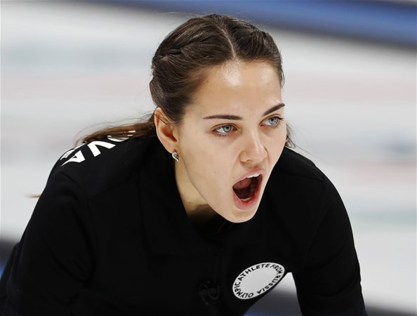 Angelina Jolie’ye benzeyen sporcu dikkat çekiyor !