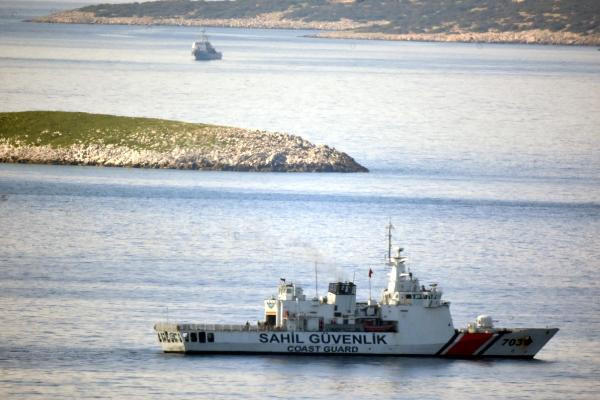 Türkiye'den Kardak bombası ! İskele ve gözetleme kulesi yapılıyor