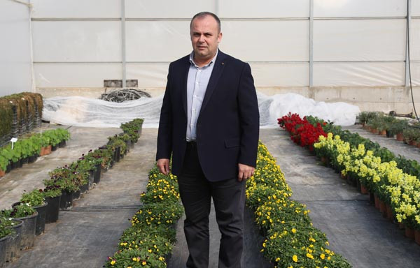 Sevgiliye yenilebilir çiçek !