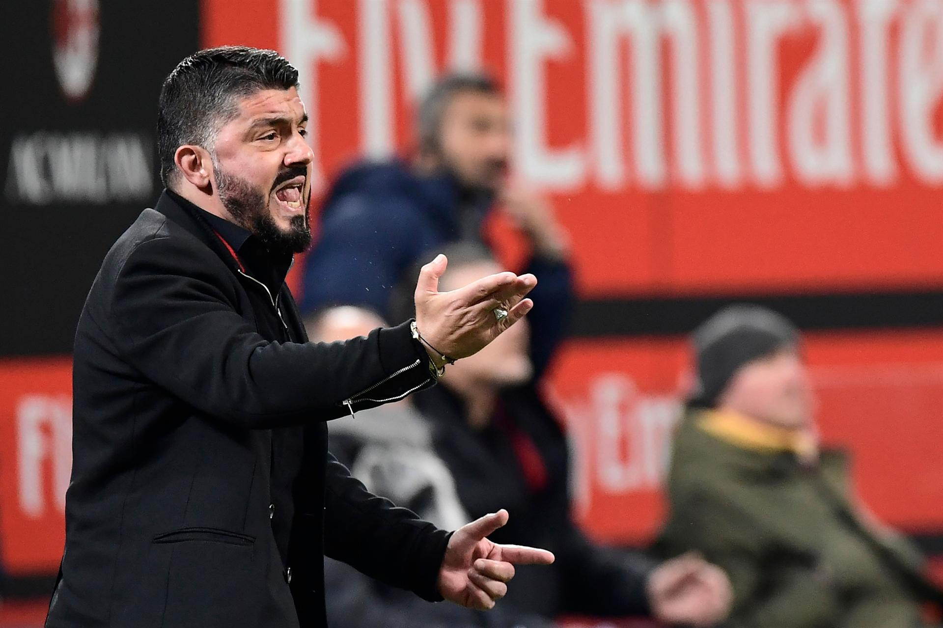 Gattuso: Çalhanoğlu'na yumruk atmak istedim  Kaynak Yeniçağ: Gattuso, "Çalh