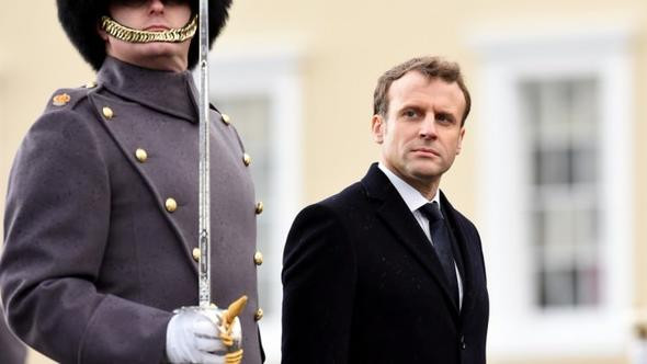 Fransa Cumhurbaşkanı geri adım attı !