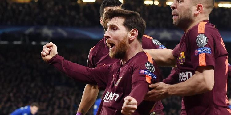 Messi'den tarihe geçen gol !
