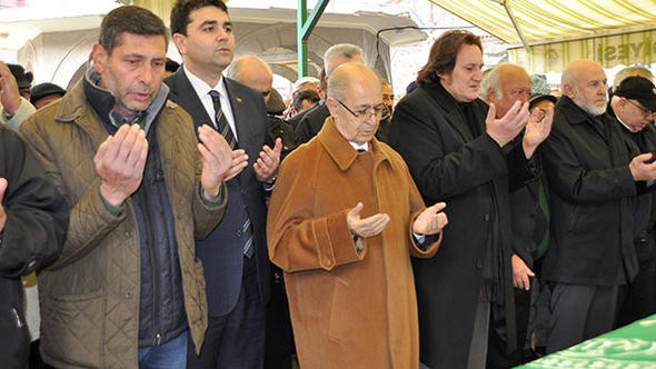 10. Cumhurbaşkanı Sezer cenazeye katıldı