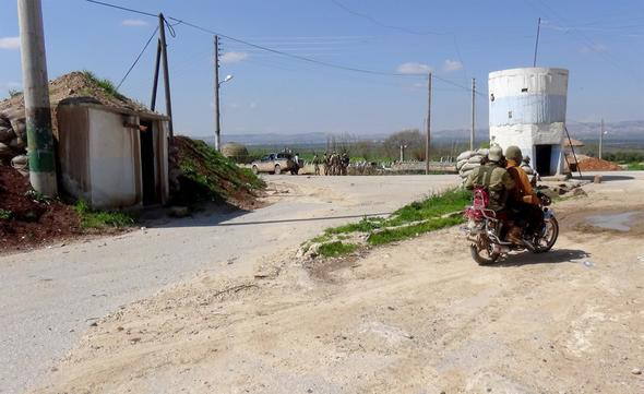 Afrin'de peş peşe zaferler ! Köyler alındı