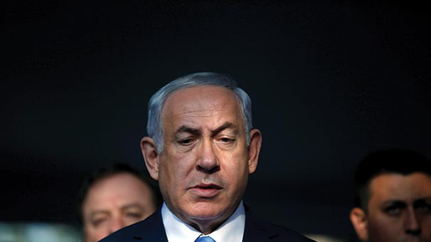 İsrail Başbakanı 5 saat sorguya çekildi