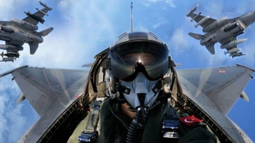 Hava Kuvvetleri'nde 26 pilot ve 646 subay ve astsubay açığa alındı