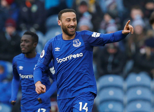 Cenk Tosun Ronaldo'yu solladı