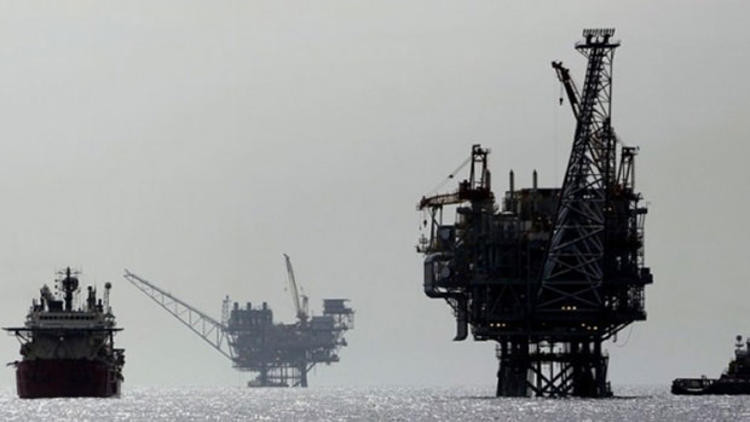 Akdeniz'de Türkiye'ye ''gaz'' oyunları