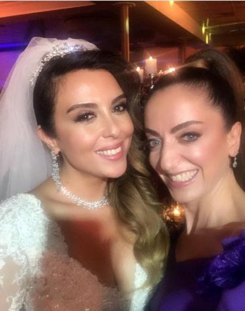 Aslı Hünel evlendi ! Düğüne ünlü yağdı