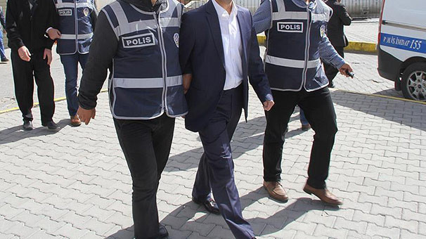 Yeni gözaltı dalgası: 20 gözaltı var !