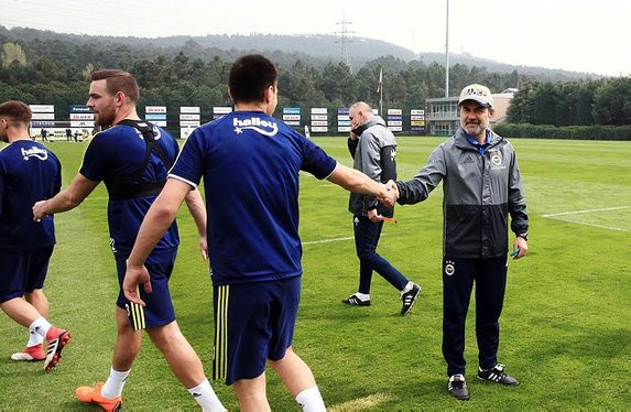Fenerbahçe'de yolcu birden !