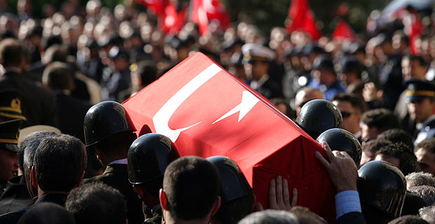 Acı haber Diyarbakır'dan geldi: 1 şehit, 4 yaralı !