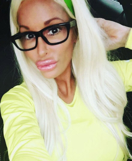Barbie gibi olmak için öyle şeyler yaptı ki...
