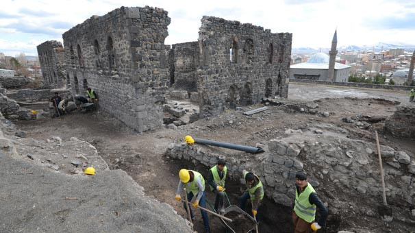 6 metre derinliğinde... Kars'ta bulundu !