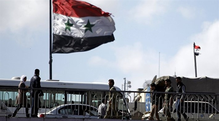 Suriye'de askeri havaalanına füze saldırısı