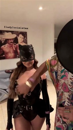 Demi Rose bu sefer kedi kız oldu