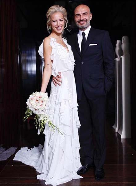 Burcu Esmersoy evlendi