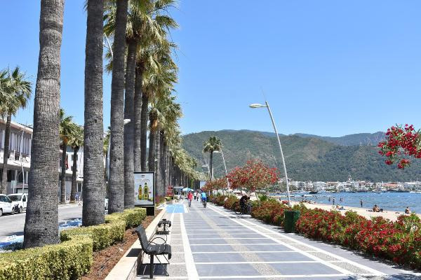 Ramazan başladı, sahiller turistlere kaldı