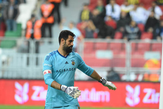 Volkan Demirel'den flaş karar !