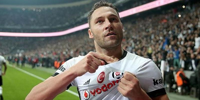 Tosic'ten Beşiktaşlıları duygulandıran veda