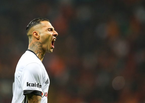 Quaresma Katar yolcusu !