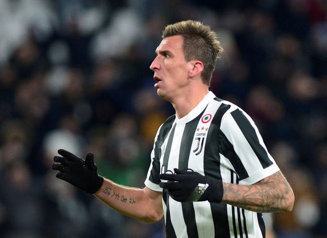 Mandzukic'ten şok hareket ! 