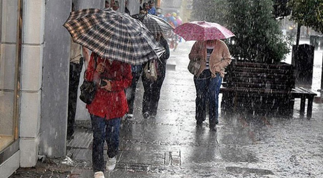 İstanbullular dikkat ! Meteoroloji'den uyarı geldi