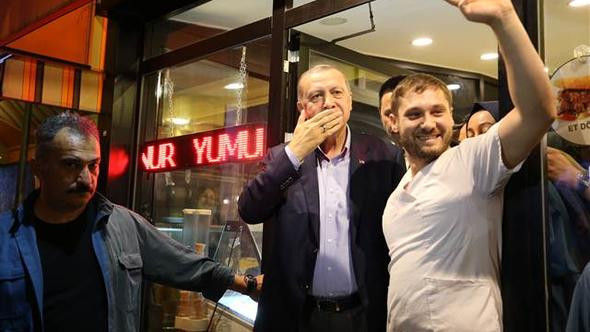 Erdoğan'dan iftar sonrası sürpriz ziyaret