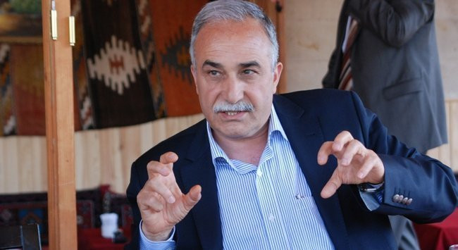 Bakan Fakıbaba'dan ''deli dana'' iddialarına cevap
