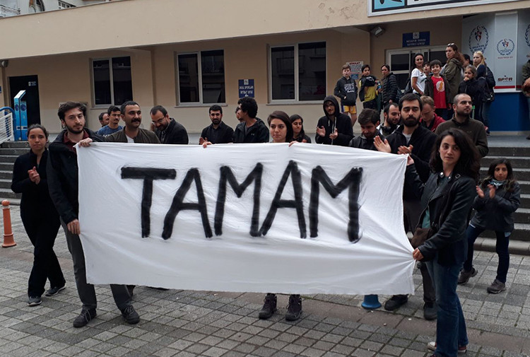 Kadıköy'de ''TAMAM'' yürüyüşüne polis engeli