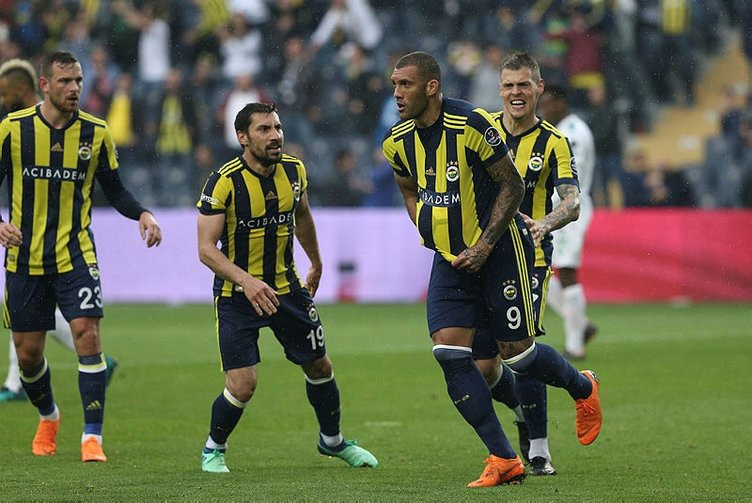 Süper Lig ikincisine kötü haber !