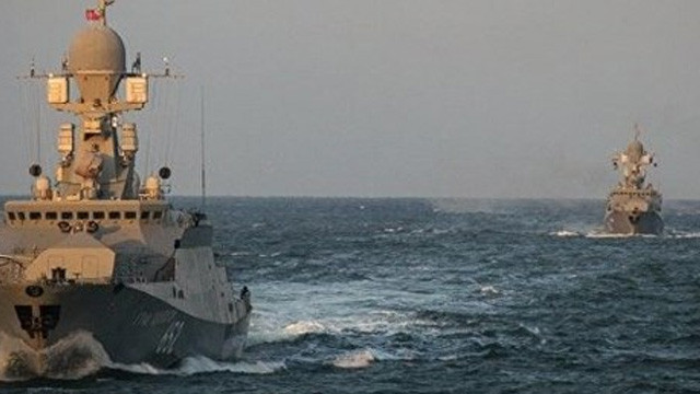 Rus savaş gemileri Akdeniz'de !