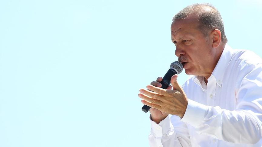 Erdoğan: ''24 Haziran'da teröristlere dersini vermeye hazır mıyız?''