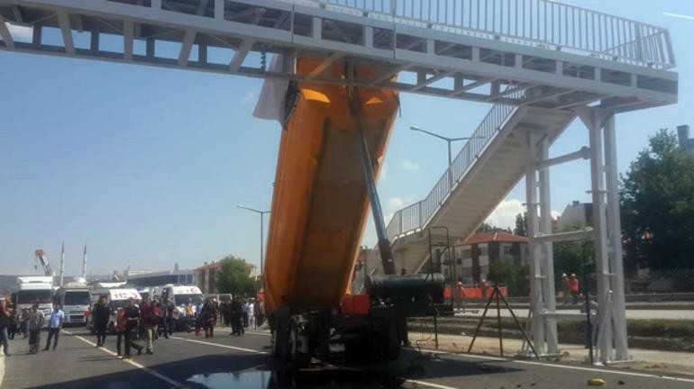 Ankara’da üst geçitte dehşet; çok sayıda yaralı var