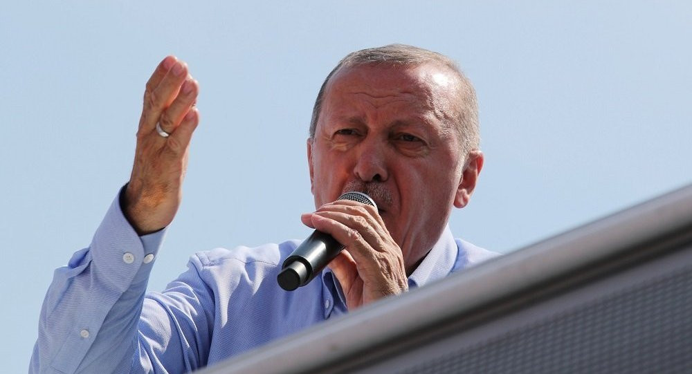 Erdoğan: AK Parti ne aldatan ne aldanan olur
