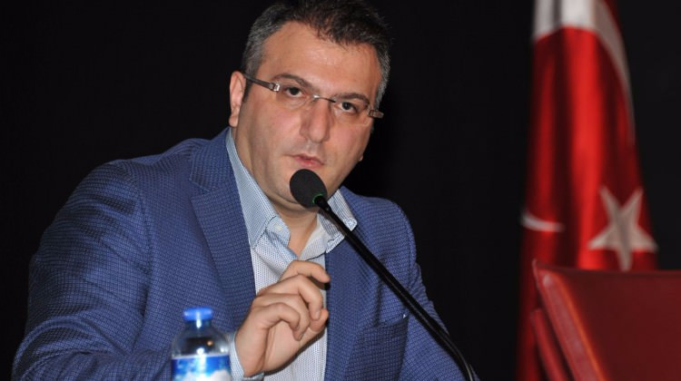 Cem Küçük'ten İYİ Parti ve CHP'li 2 isme: ''Hesap vereceksiniz''