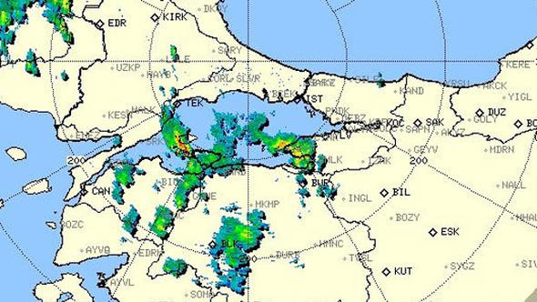 İstanbul'da beklenen yağış başladı ! Ne kadar sürecek ?