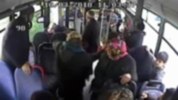 Halk otobüsünde ''gürültü yapma'' cinayeti