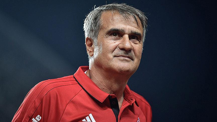 Şenol Güneş açıkladı: Negredo seneye yok !
