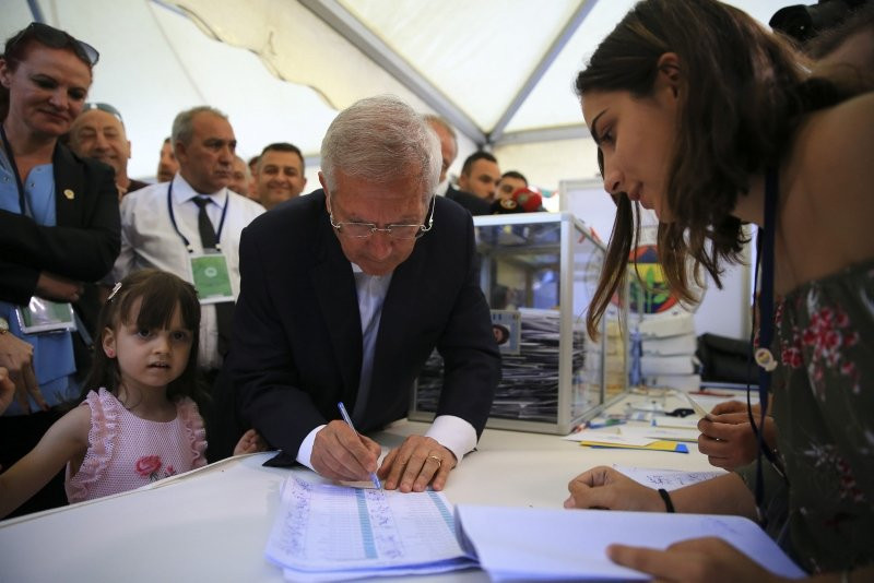 Aziz Yıldırım'dan ilk açıklama !
