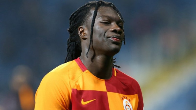 Galatasaray'da Gomis şoku ! Ayrılıyor...