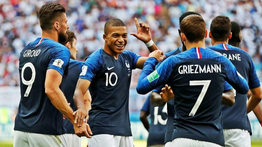 Mbappe'den alkış toplayan hareket !