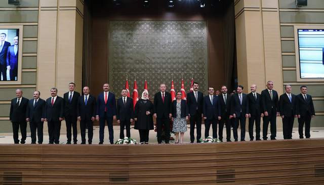 ''Aslolan Başkan'dır, ya uyarsın ya da tuvalette kovulduğunu öğrenirsin''