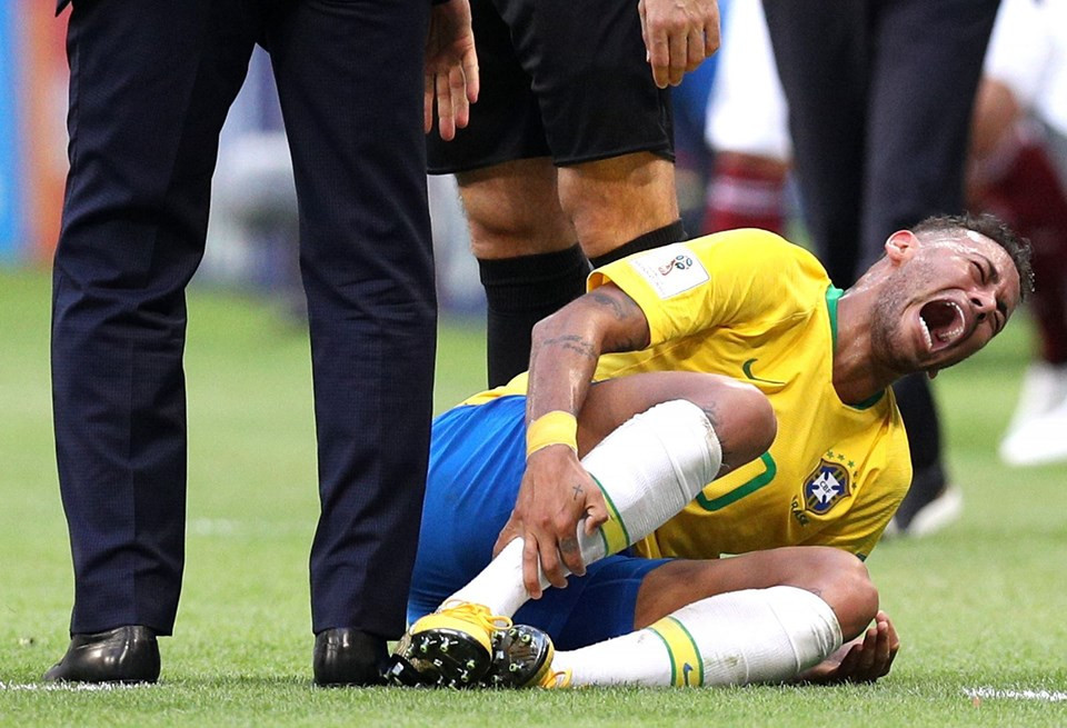 İşte yeni akım: Neymar Challenge !