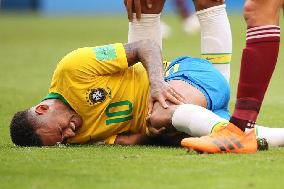 İşte yeni akım: Neymar Challenge !