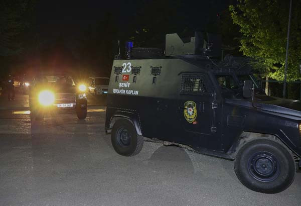 Ankara'da bin 500 polisle ''kalkan'' operasyonu