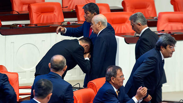 İYİ Partili Koray Aydın'a özür çağrısı