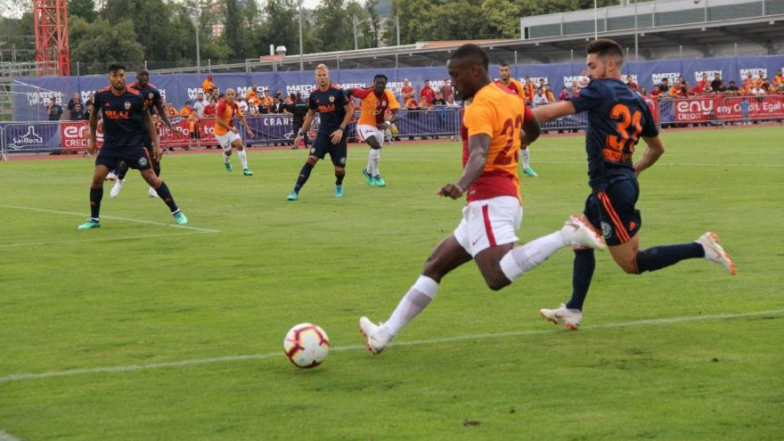 Galatasaray Valencia'ya boyun eğdi