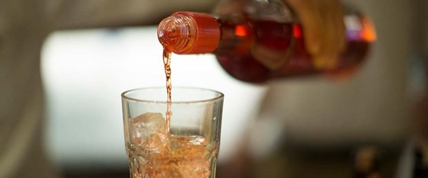 Alkollü içkilerde ÖTV yüzde 15.5 arttı